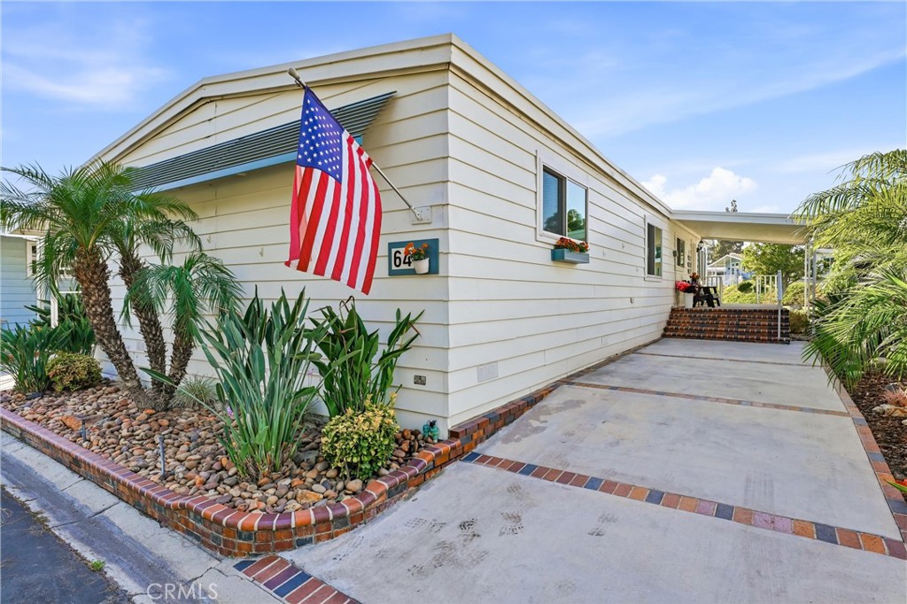 hardscaped entry - 24001 Muirlands Boulevard 64, Lake Forest CA 92630 - photo 22