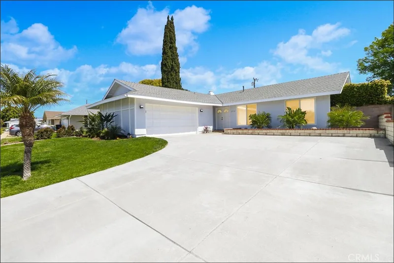 24136 Palmek, Lake Forest