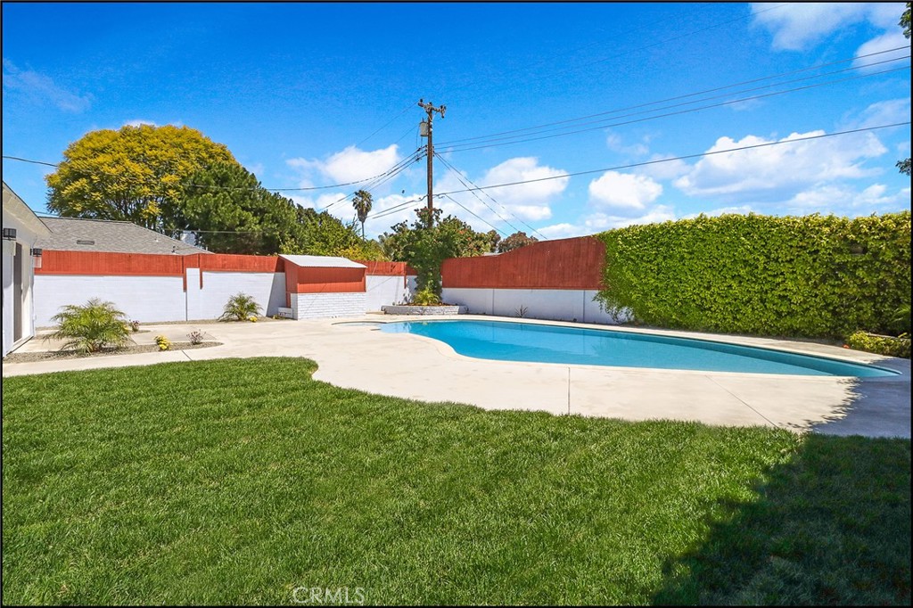 24136 Palmek, Lake Forest CA 92630 - photo 3