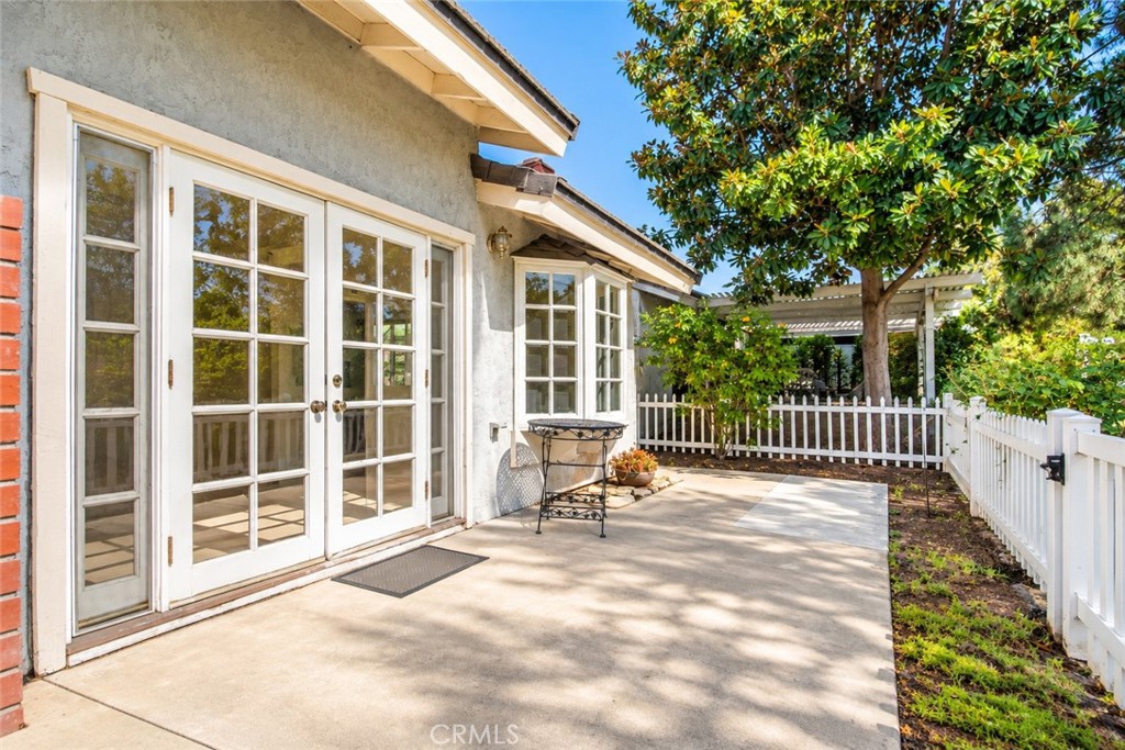 24298 Toledo, Lake Forest CA 92630 - photo 8