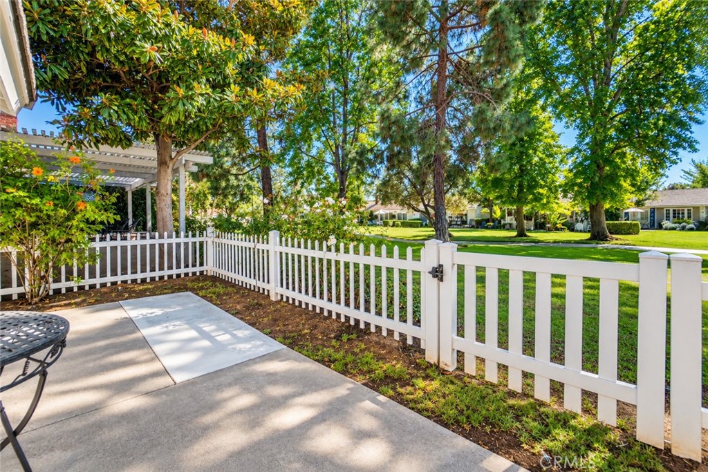 24298 Toledo, Lake Forest CA 92630 - photo 12