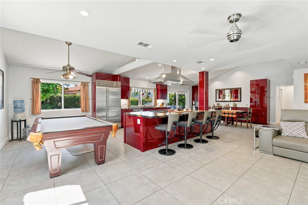 European style kitchen - 24382 Corta Cresta, Lake Forest CA 92630 - photo 9