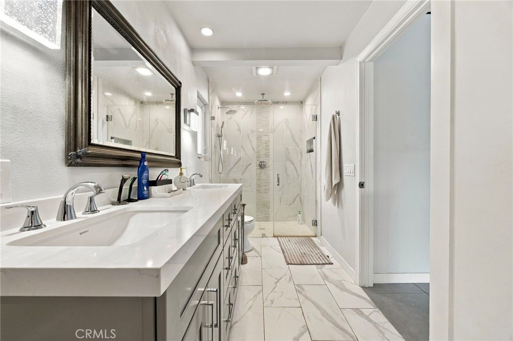Primary bathroom with the walk in shower - 24382 Corta Cresta, Lake Forest CA 92630 - photo 21