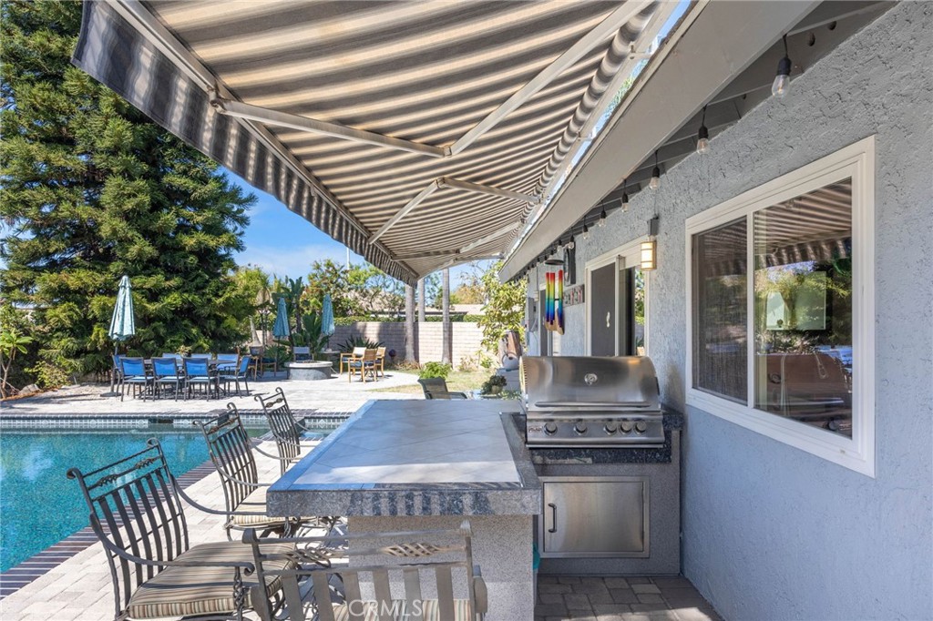 Retractable awning and built-in barbeque - 24382 Corta Cresta, Lake Forest CA 92630 - photo 25
