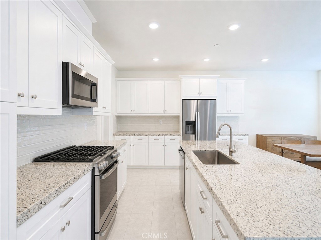 Kitchen - 244 Siena, Lake Forest CA 92630 - photo 13