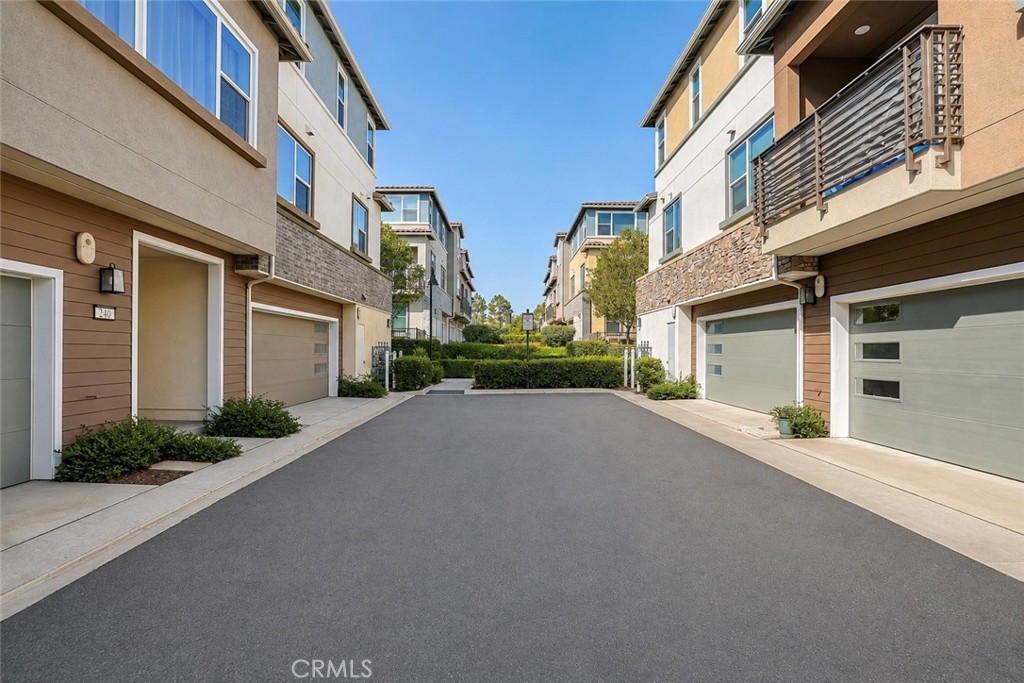 Driver Way - 244 Siena, Lake Forest CA 92630 - photo 31
