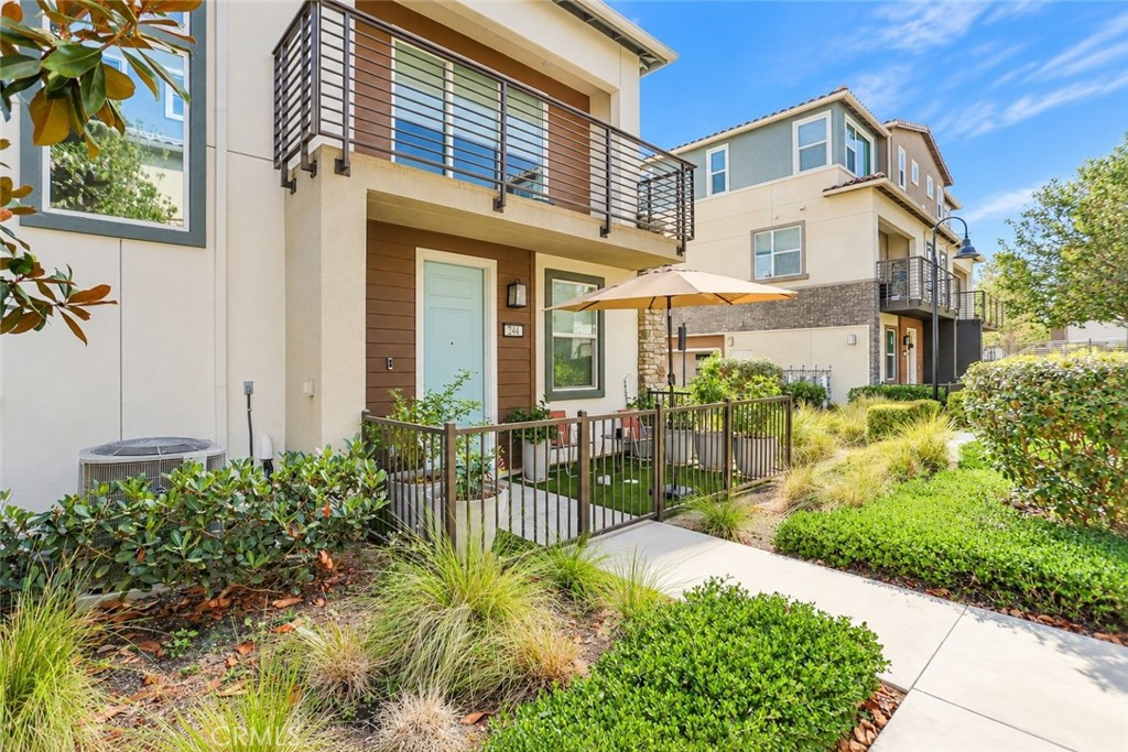 244 Siena, Lake Forest CA 92630 - photo 3