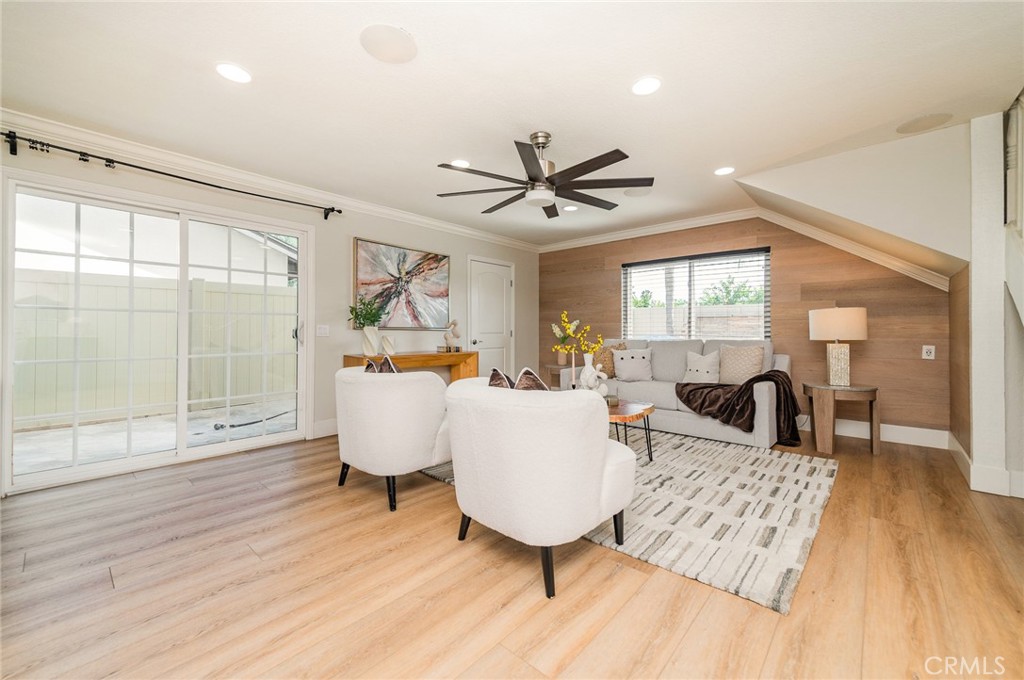 Family Room - 24462 Redlen, Lake Forest CA 92630 - photo 14