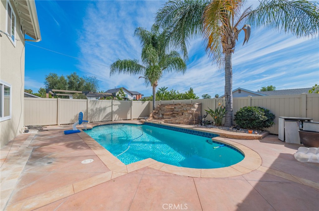 Salt Water Pool - 24462 Redlen, Lake Forest CA 92630 - photo 35