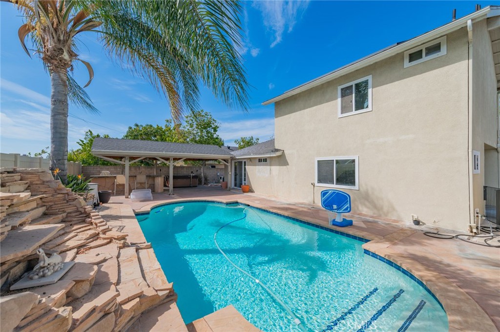 Salt Water Pool - 24462 Redlen, Lake Forest CA 92630 - photo 37