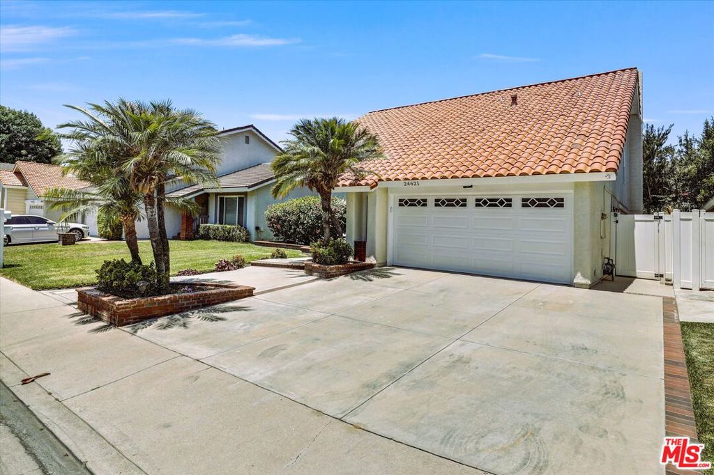 24621 Via Del Rio, Lake Forest CA 92630 - photo 2