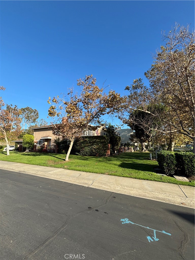 24662 Toledo, Lake Forest CA 92630 - photo 2
