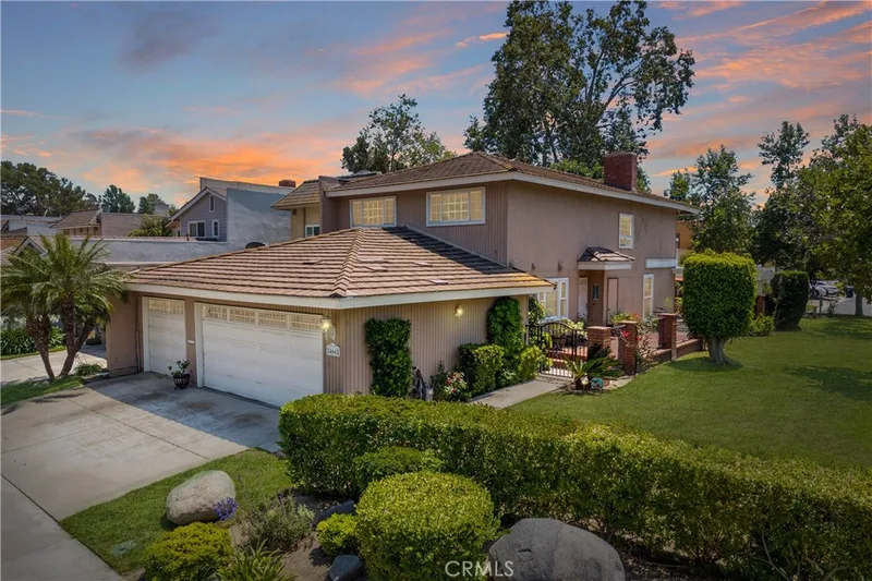 24662 Toledo, Lake Forest