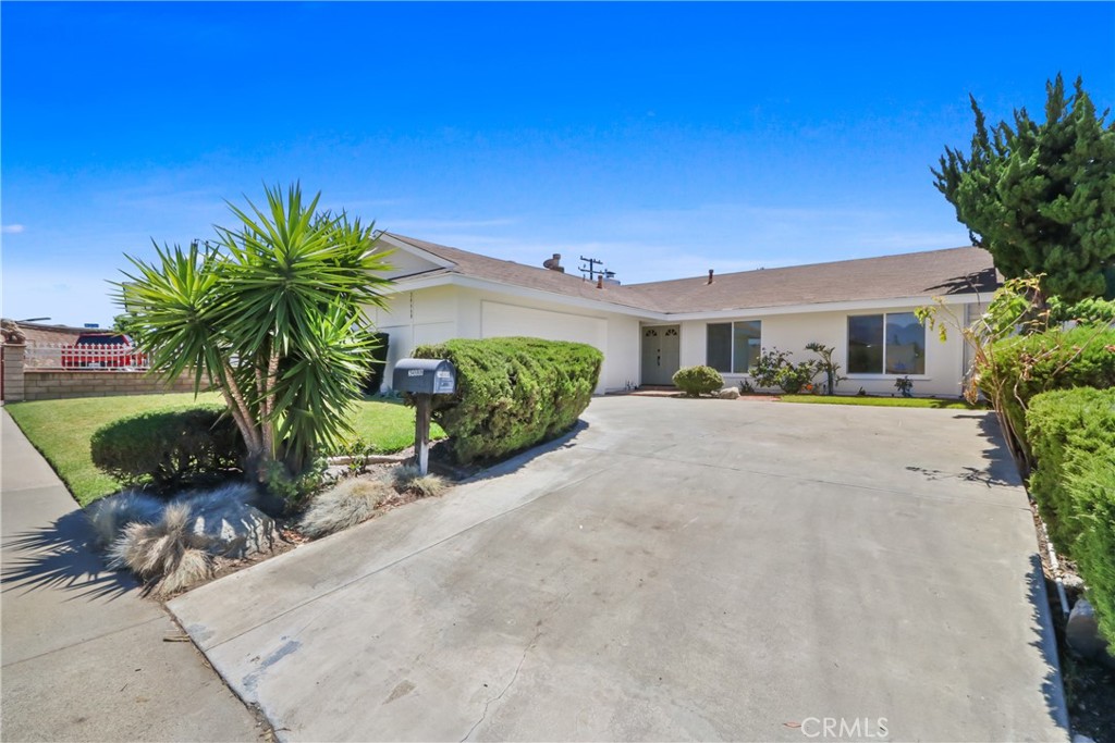 24668 Jutewood, Lake Forest CA 92630 - photo 2