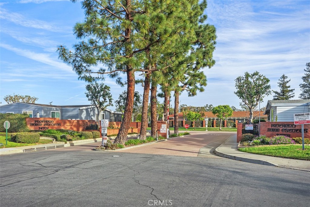 24701 Raymond Way 135, Lake Forest CA 92630 - photo 32