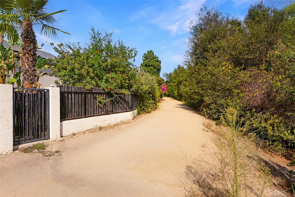 Serrano Creek walking & biking trail. - 24712 Via Del Rio, Lake Forest CA 92630 - photo 24