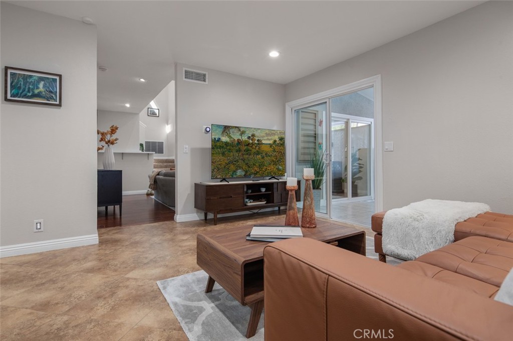 24762 Glenwood Drive, Lake Forest CA 92630 - photo 7