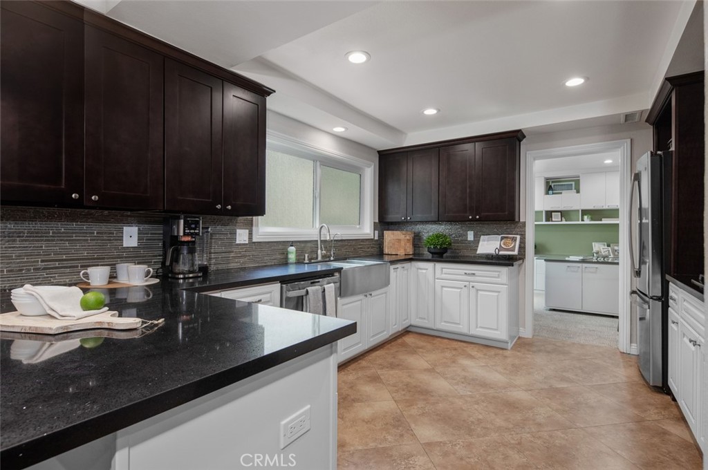 24762 Glenwood Drive, Lake Forest CA 92630 - photo 11