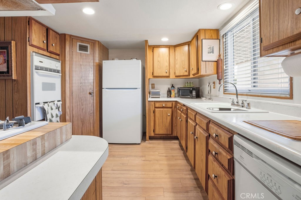 24921 Muirlands Boulevard 267, Lake Forest CA 92630 - photo 11
