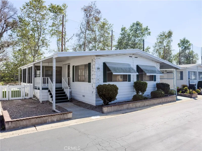 24921 Muirlands Boulevard 28, Lake Forest, CA 92630