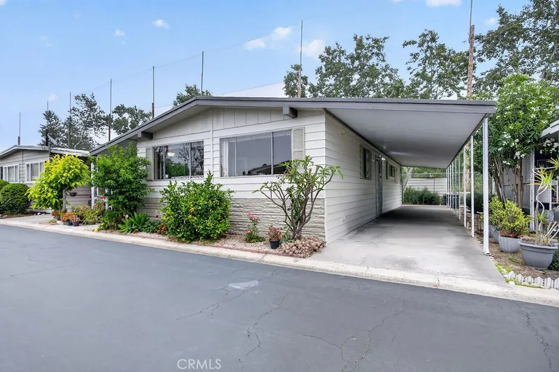 24921 Muirlands Boulevard 32, Lake Forest