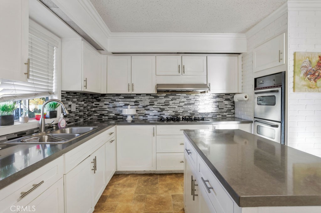 24921 Muirlands Boulevard 36, Lake Forest CA 92630 - photo 9