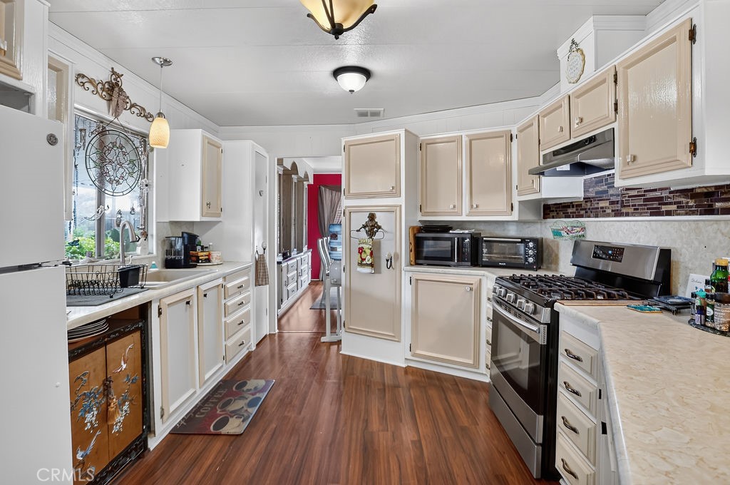 24921 Muirlands Boulevard 38, Lake Forest CA 92630 - photo 3
