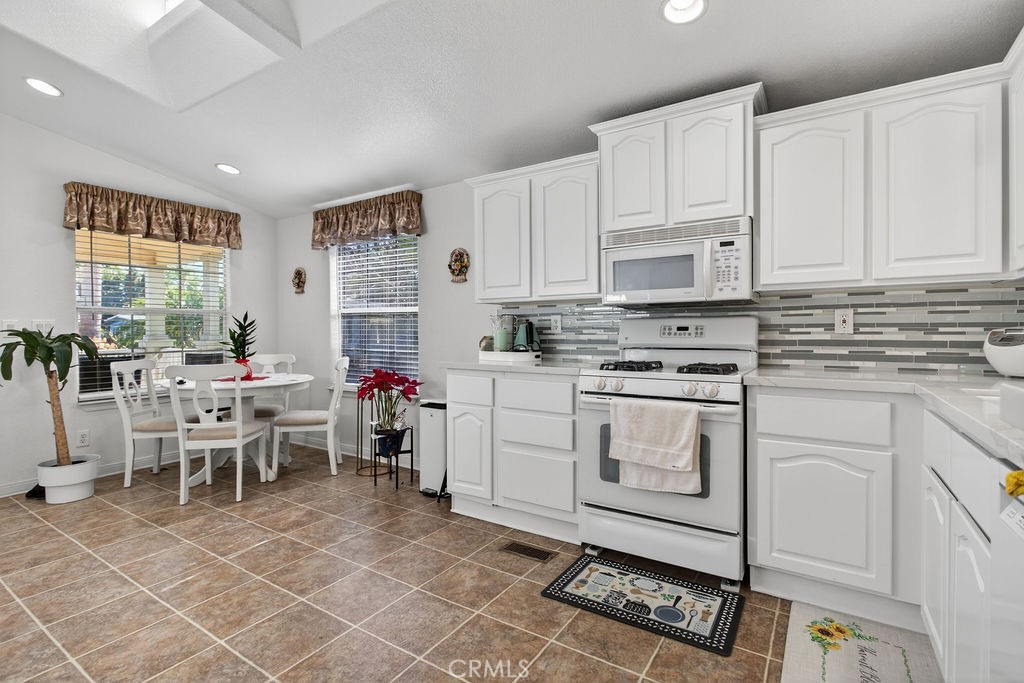 24921 Muirlands Boulevard 63, Lake Forest CA 92630 - photo 9