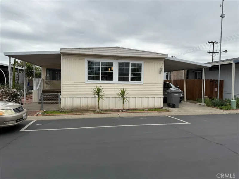 24922 Muirlands Boulevard 3, Lake Forest, CA 92630