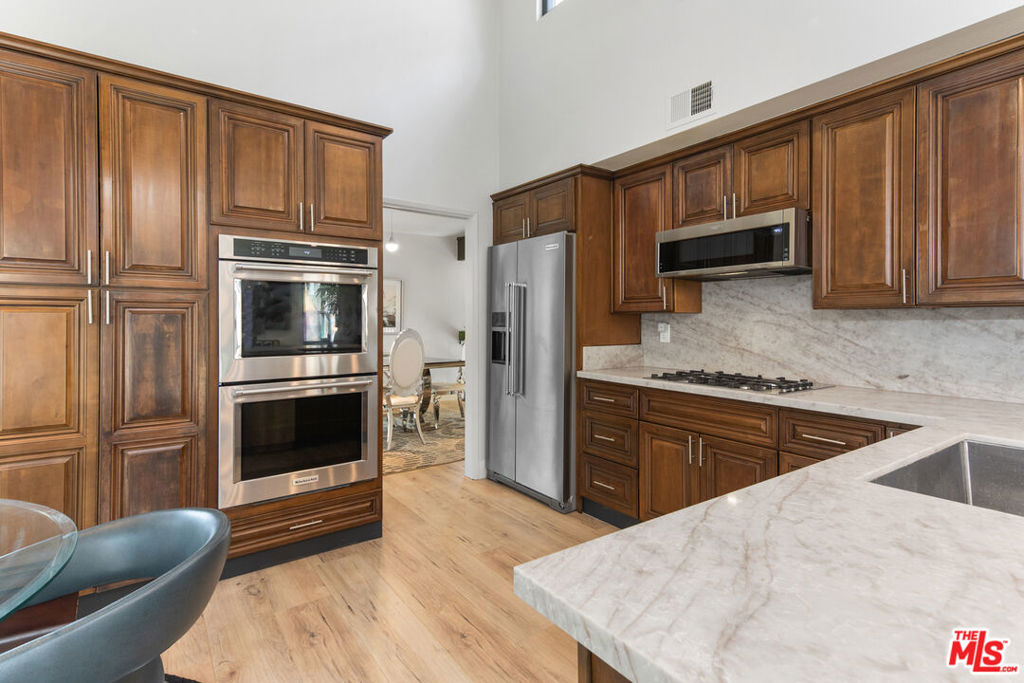 24946 Ravenswood, Lake Forest CA 92630 - photo 49