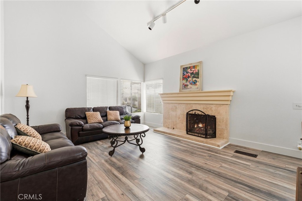 25012 Woodridge, Lake Forest CA 92630 - photo 10