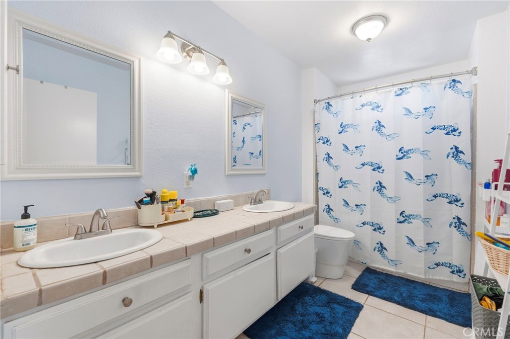 25012 Woodridge, Lake Forest CA 92630 - photo 43