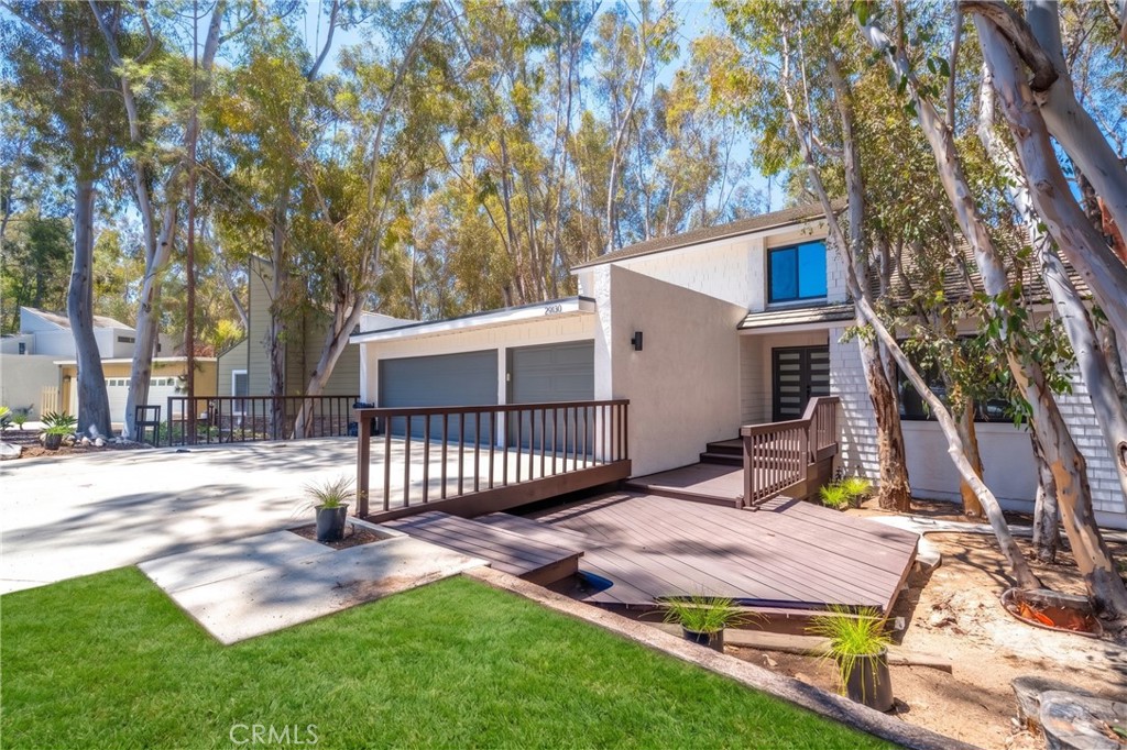 25031 Castlewood, Lake Forest CA 92630 - photo 2