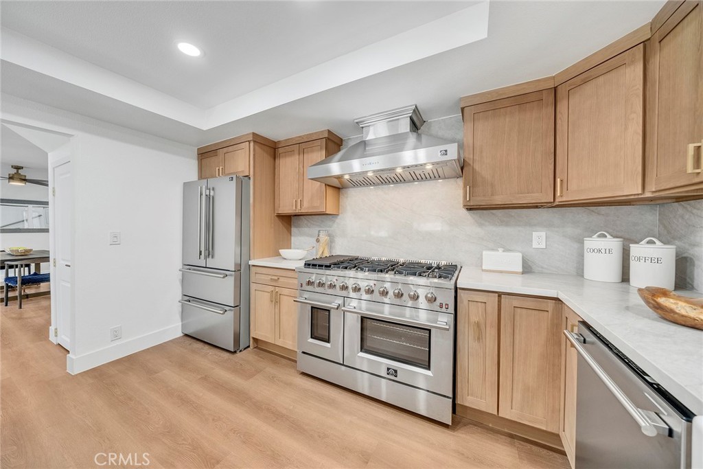 25031 Castlewood, Lake Forest CA 92630 - photo 17