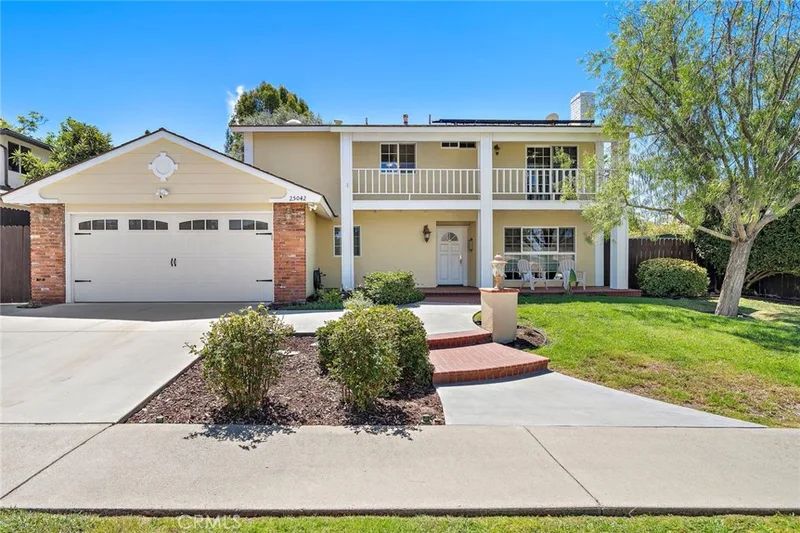 25042 Greenbay Drive, Lake Forest