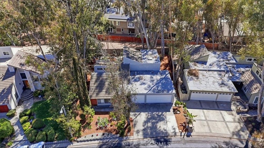 25045 Castlewood, Lake Forest CA 92630 - photo 2