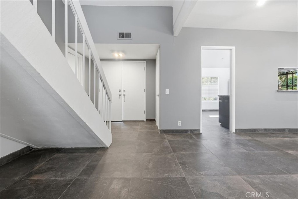 25045 Castlewood, Lake Forest CA 92630 - photo 16