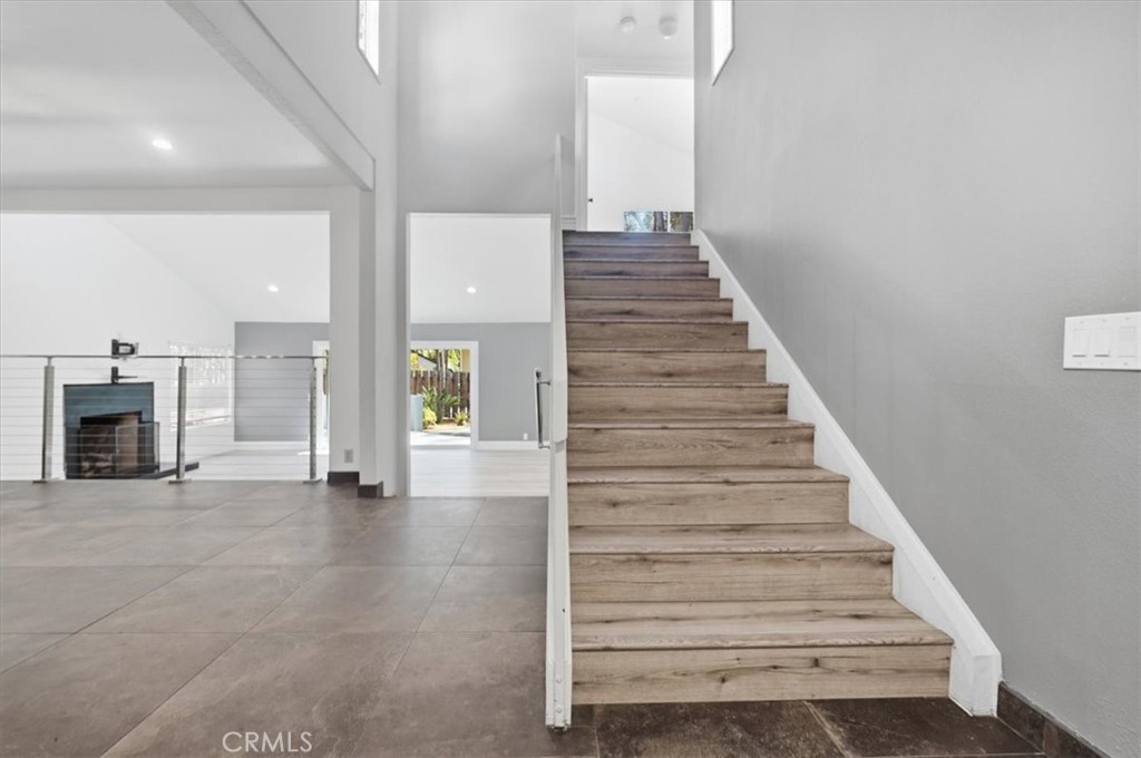 25045 Castlewood, Lake Forest CA 92630 - photo 17