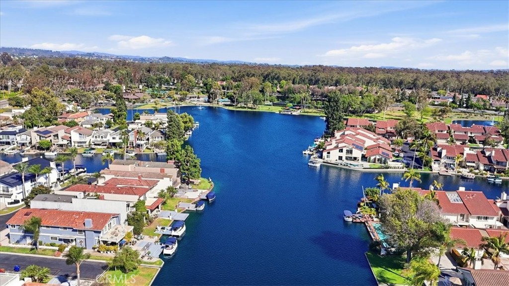 25045 Castlewood, Lake Forest CA 92630 - photo 34