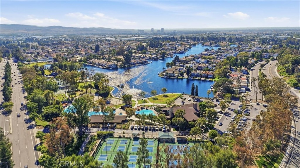 25045 Castlewood, Lake Forest CA 92630 - photo 35