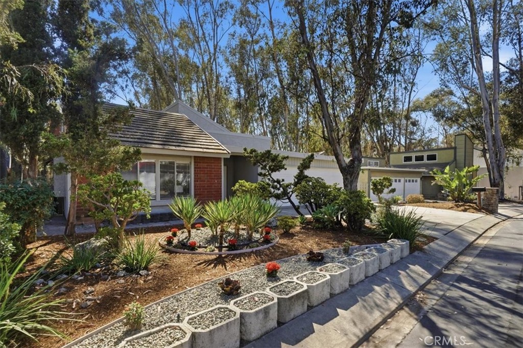 25045 Castlewood, Lake Forest CA 92630 - photo 11