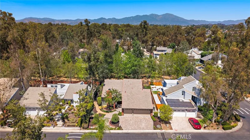 25072 Castlewood, Lake Forest, CA 92630
