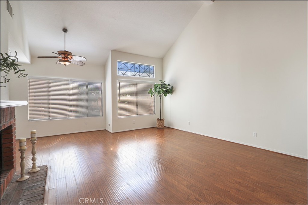 25226 Calle Madrid, Lake Forest CA 92630 - photo 3