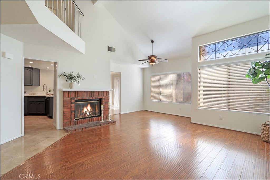 25226 Calle Madrid, Lake Forest CA 92630 - photo 4
