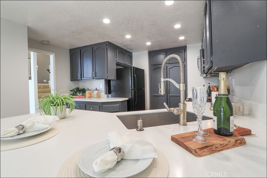 25226 Calle Madrid, Lake Forest CA 92630 - photo 9