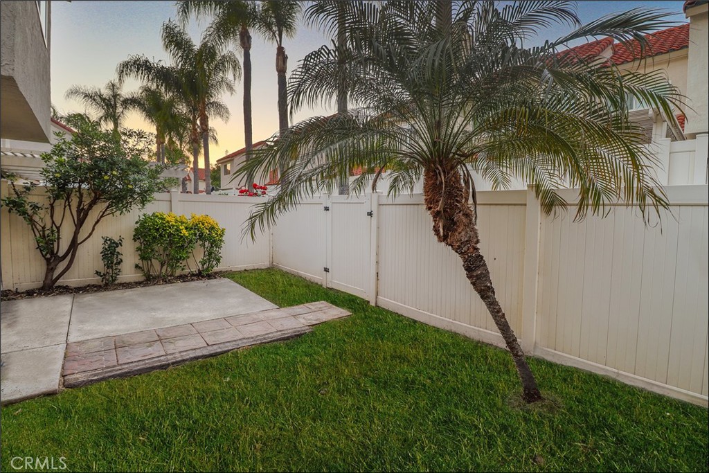 25231 Avenida Pacifica, Lake Forest CA 92630 - photo 3
