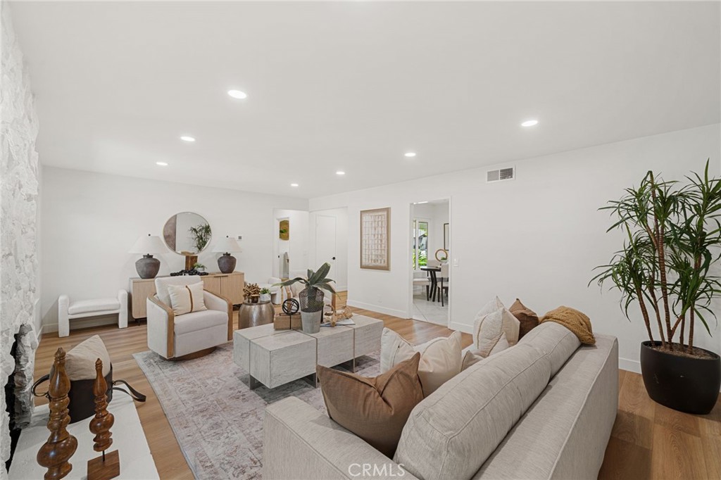 25281 Romera Place, Lake Forest CA 92630 - photo 4