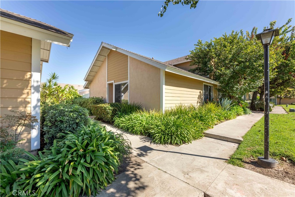 25331 Via Viejo, Lake Forest CA 92630 - photo 1