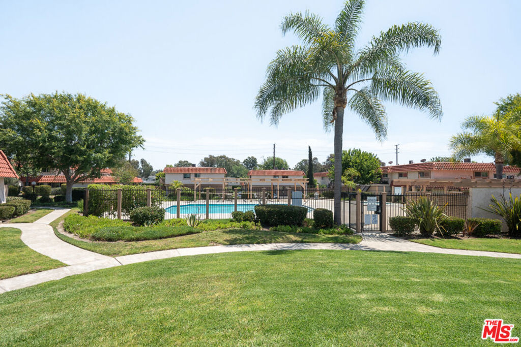 25354 Via Verde 2, Lake Forest CA 92630 - photo 22