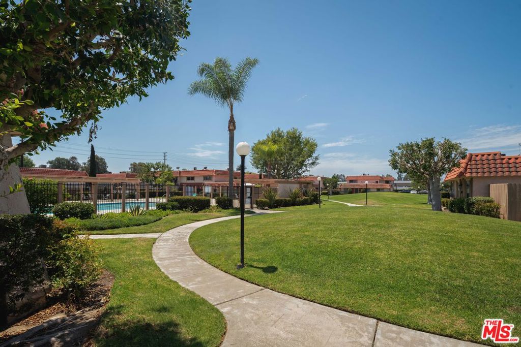 25354 Via Verde 2, Lake Forest CA 92630 - photo 23